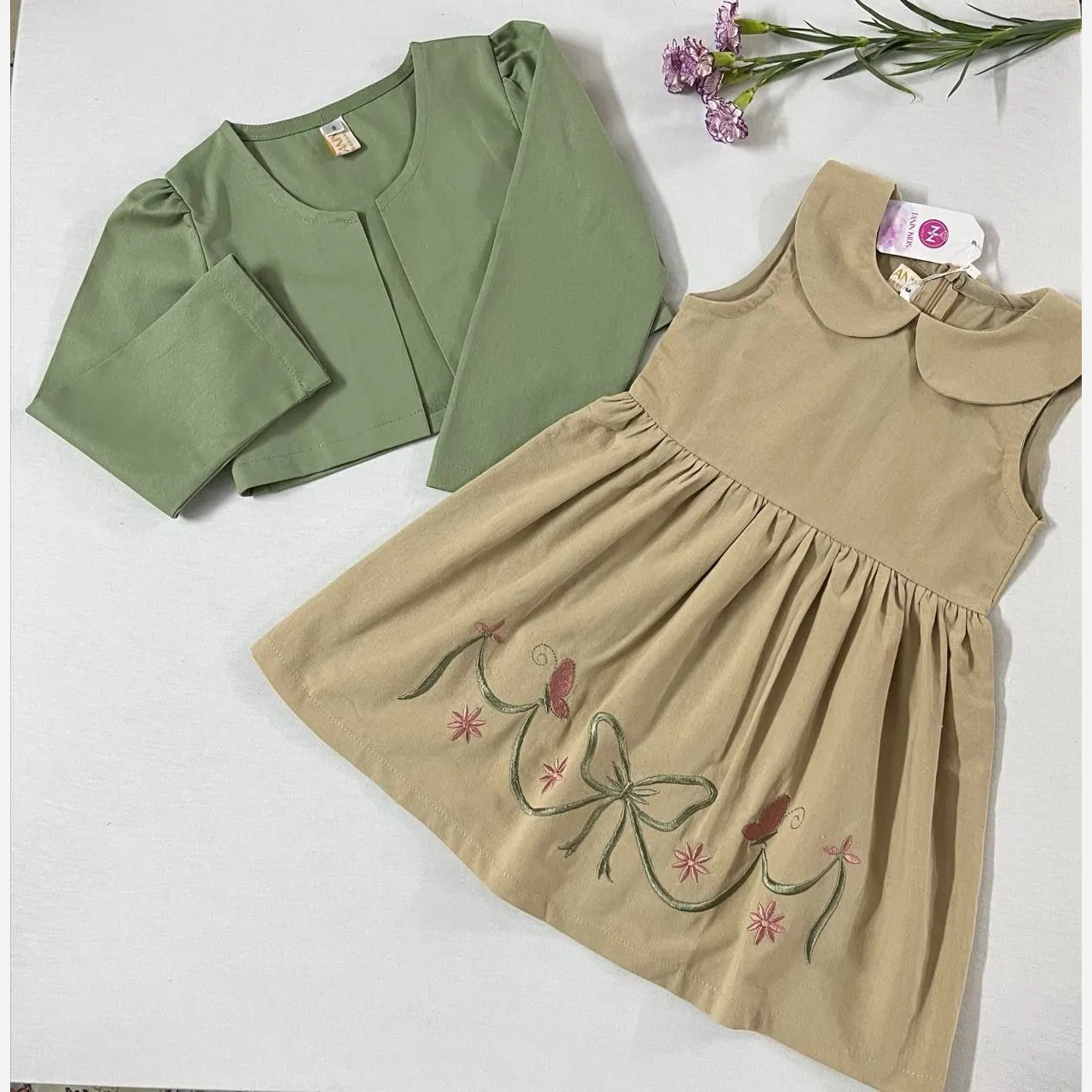 کت و سارافون دخترانه گلدوزی شده مناسب 3 تا 7 سال با طراحی خاص و دوخت تمیز