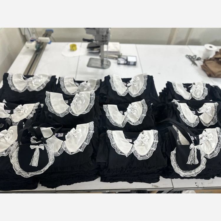 ست 4 تیکه دخترانه پیراهن لنین به همراه کیف و 2 گیره مو سایز 2 تا 8 سال