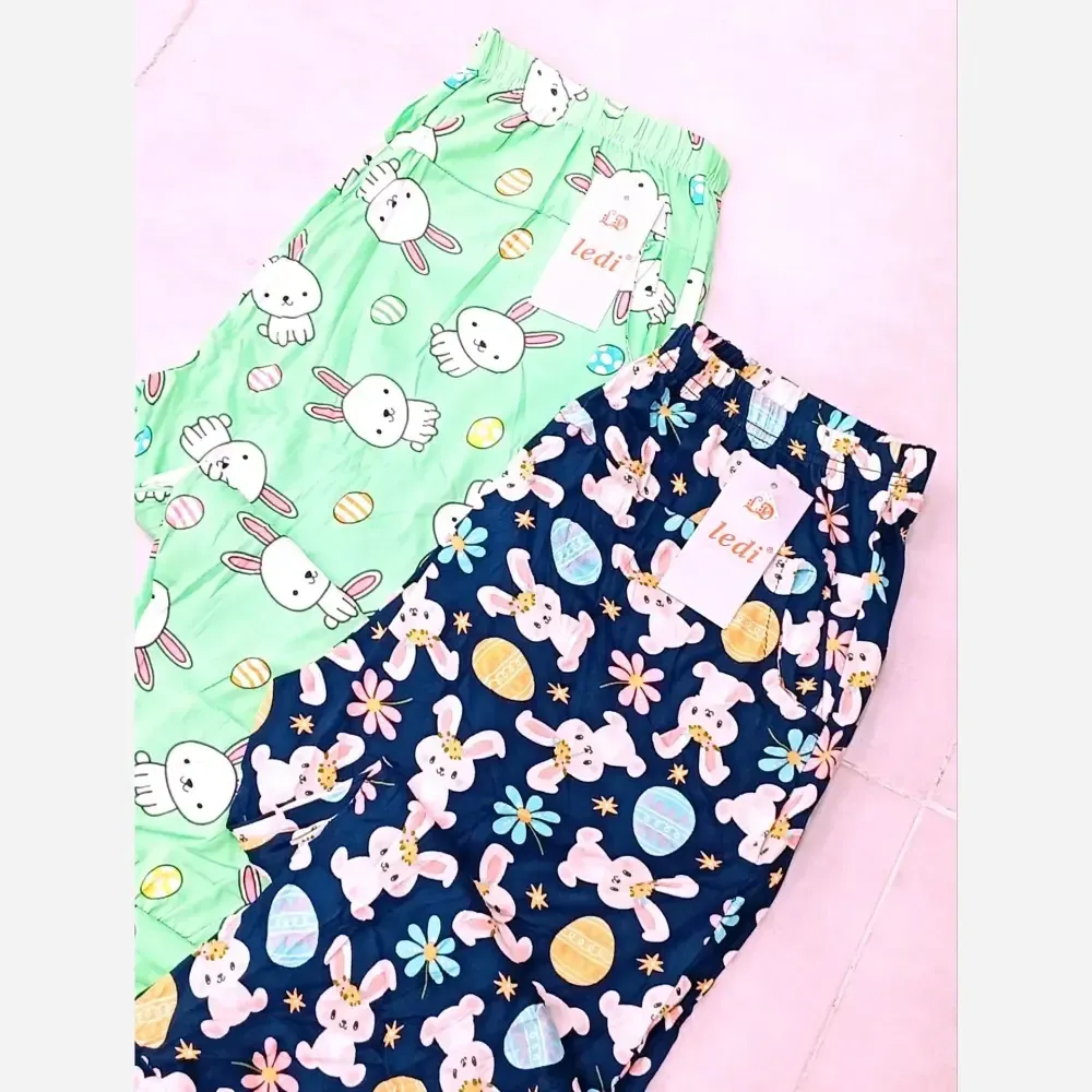 شلوارک زنانه فانتزی قواره بزرگ جیب دار جنس گیاهی فول کش سایز 38 تا 52