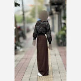 بامبر پلنگی زنانه جنس گلیمی فری سایز در رنگ بندی سرمه ای، قرمز، سبز و صورتی