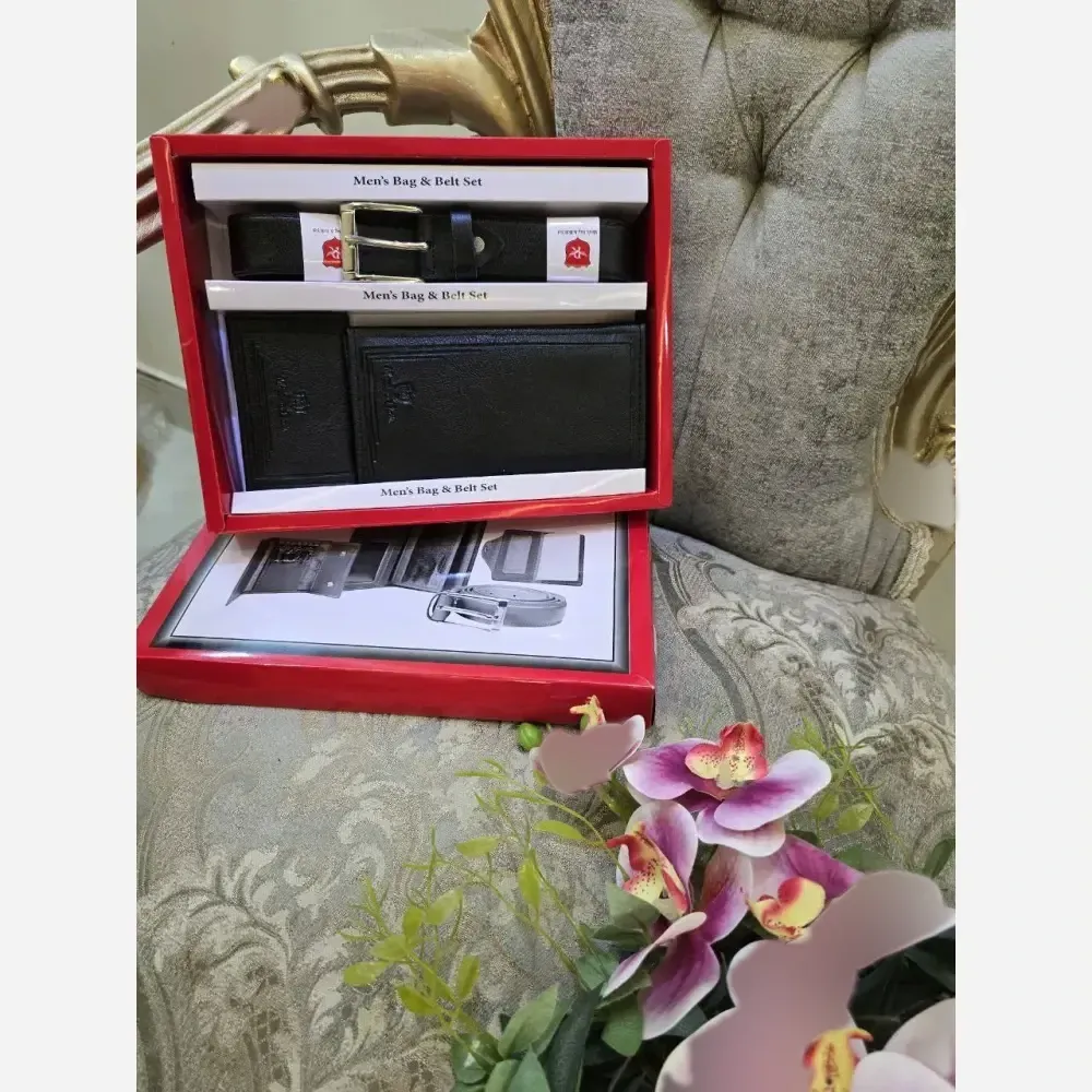 پک مردانه چرم شامل کیف پول جاکارتی کمربند رنگ مشکی و عسلی