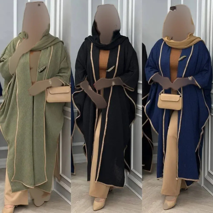 مانتو میخک جنس حصیری با کیفیت فری سایز قواره آزاد به همراه گل سینه