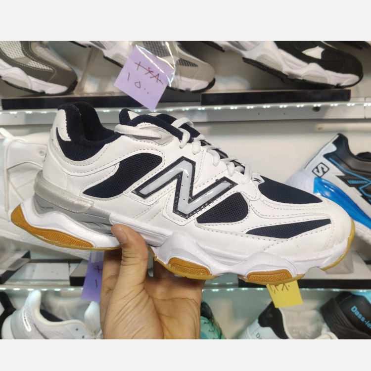 کفش اسپرت مردانه نیوبالانس 9060 سفید مشکی سایز 44