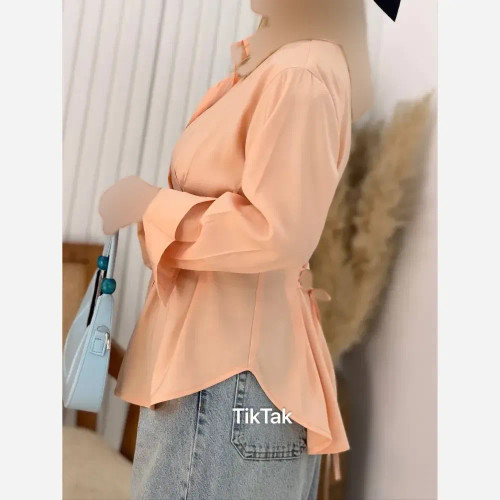 شومیز آلبورا لنین باکیفیت بند تنظیم سایز کمرشنی قد 70 سانت فری 38 تا 46