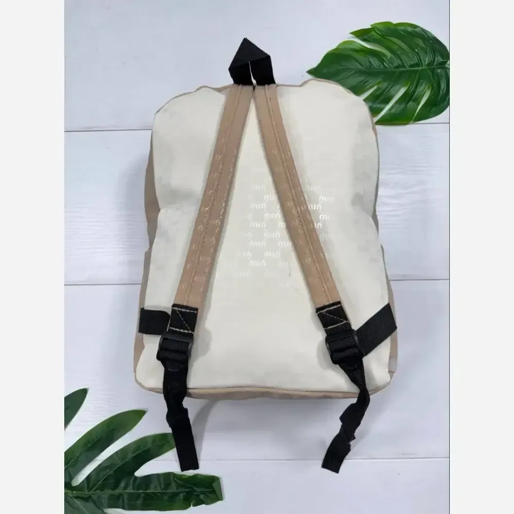کوله پشتی روشا جنس نانسی رنگ مشکی و کرم نسکافه ای اندازه 35 در 40 سانت