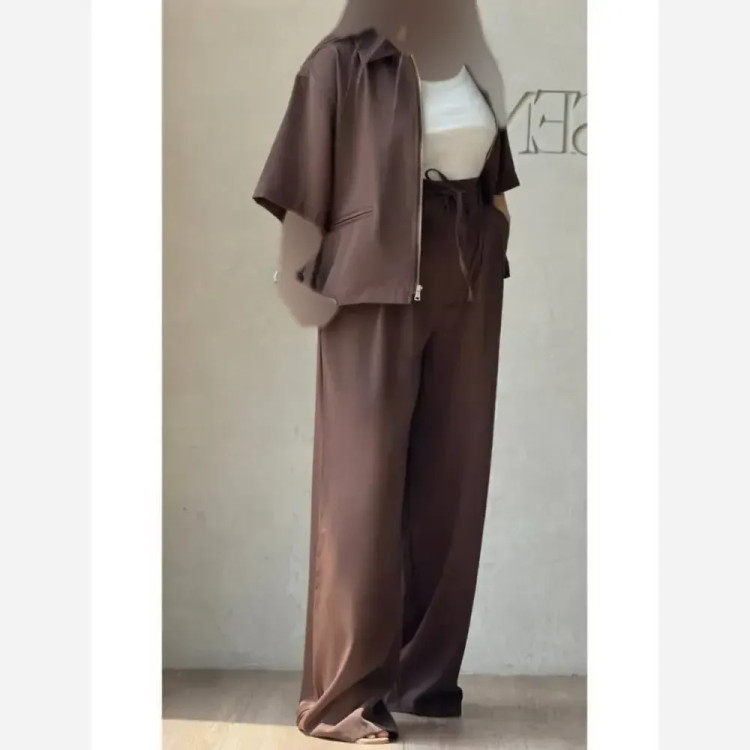 ست دو تیکه مدل نیکا کرپ مازراتی وارداتی درجه یک فری سایز