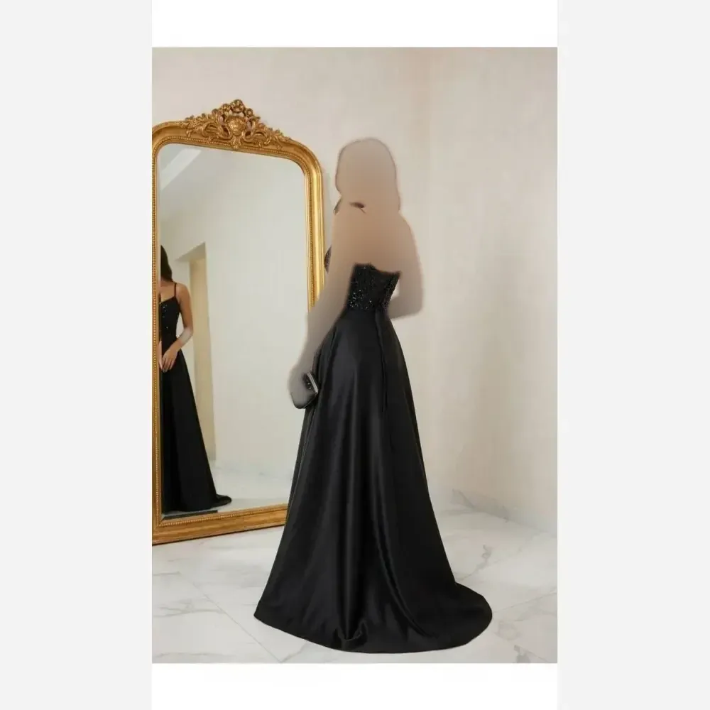 ماکسی مجلسی مدل آرمیتا ساتن آمریکایی و پولک مخمل مشکی نقره ای سایز 38 تا 46