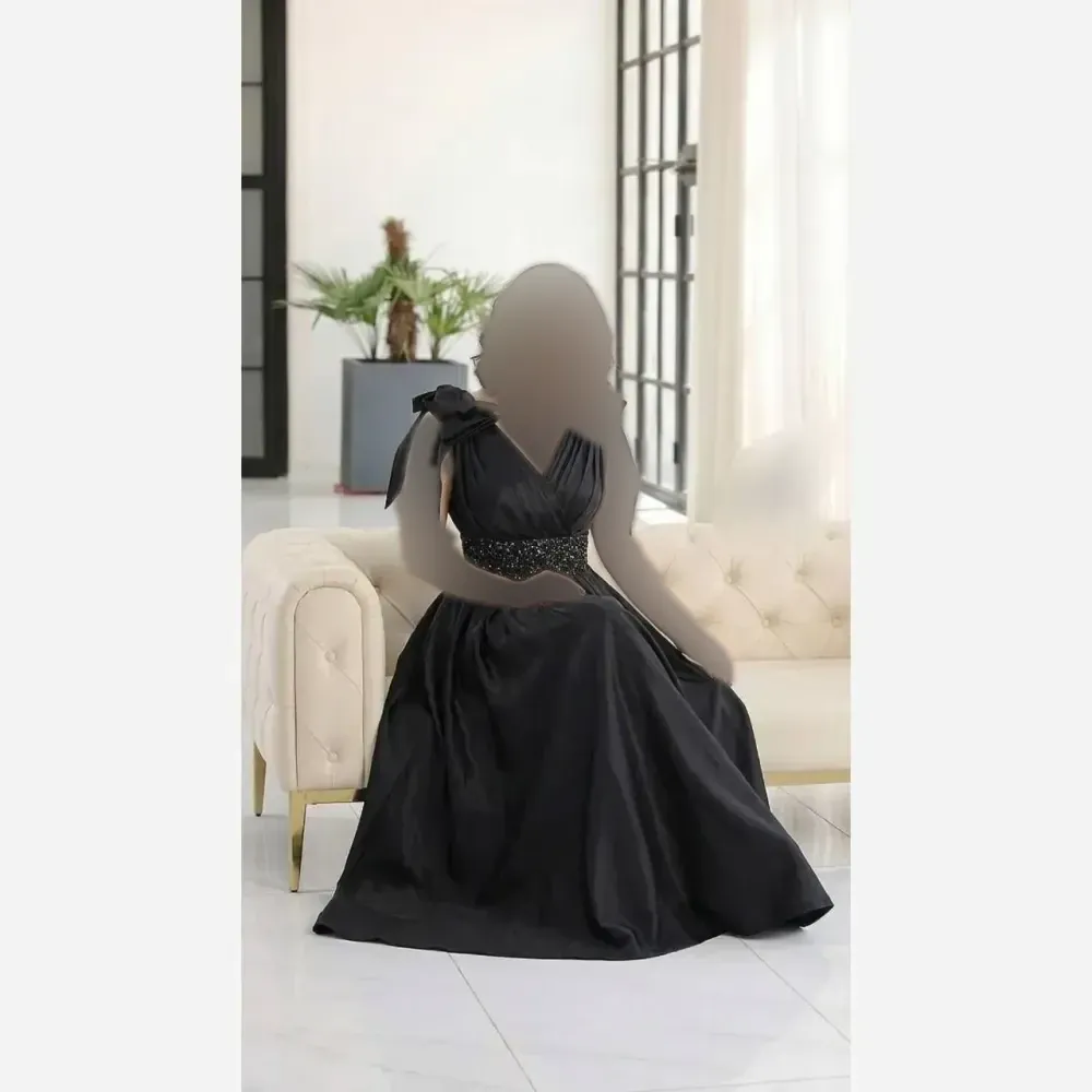 ماکسی زنانه مدل لاله ساتن تافته گرم بالا کاپدار مشکی سایز 1 تا 6