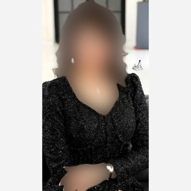پیراهن مجلسی زنانه دانتل چمنی مشکی سنگدوزی شده کاپدار سایز بزرگ